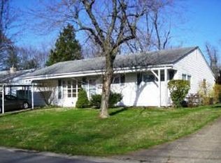 201 S Brook Ln, Carbondale, IL 62901