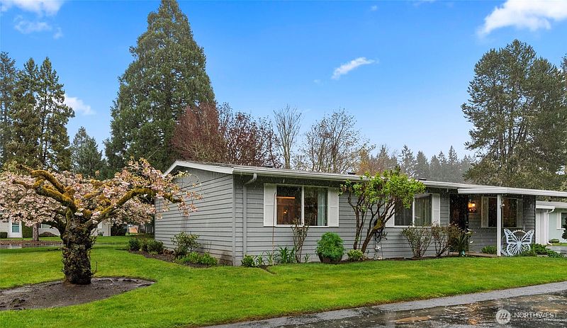 2nd image of 3300 Carpenter Road SE #18