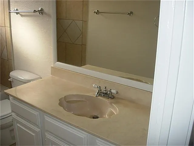 12706 Nantucket Dr — Photo 26