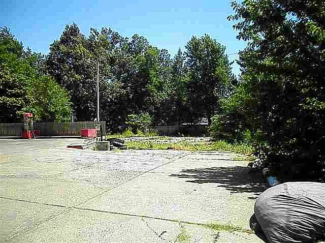 1st image of 1815 E Johnson Ave
