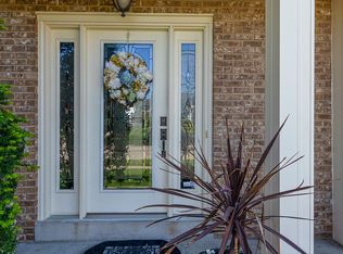 16644 Chesterfield Manor Dr, Chesterfield, MO 63005