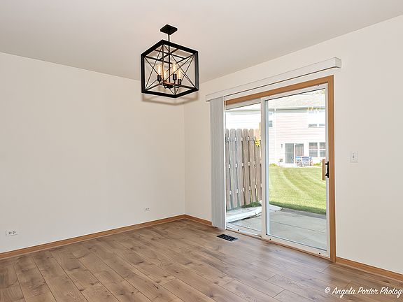 5th image of 659 Winchester Ct