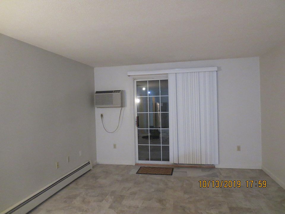 1st image of 5 Autumn Leaf Dr APT 15