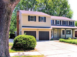 1330 Monona Ave, Aurora, IL 60506