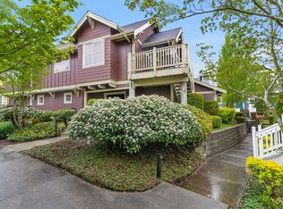 1825 NE Kincaid Walk #R-22, Issaquah, WA 98029