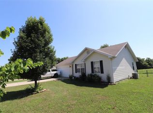 2220 Timberwood Ln, Lebanon, MO 65536