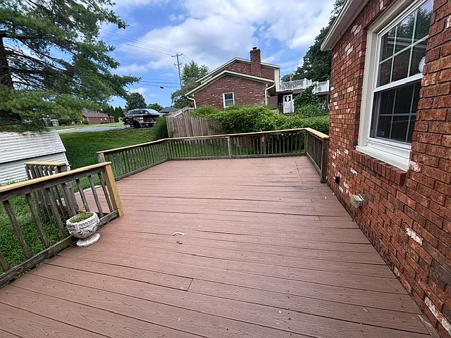 8901 Collingwood Rd — Photo 28