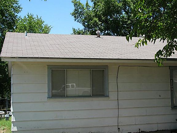 2nd image of 1203 Carroll Ave