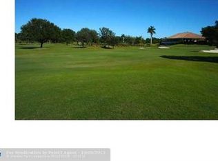 700 E Country Club Cir, Plantation, FL 33317