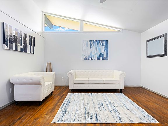 5th image of 5645 Gaston Ave #31
