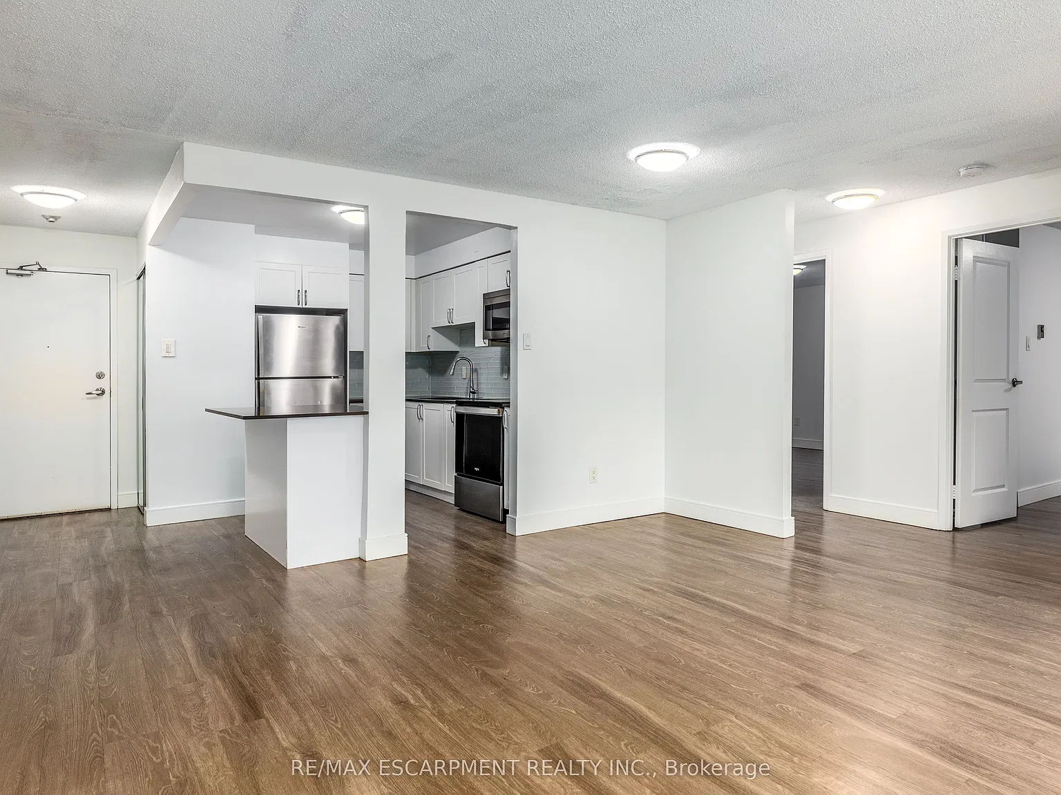 2 bed, $1,849 — Photo 2