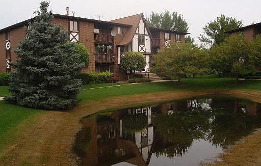 1st image of 10522 S Palos Pl #D
