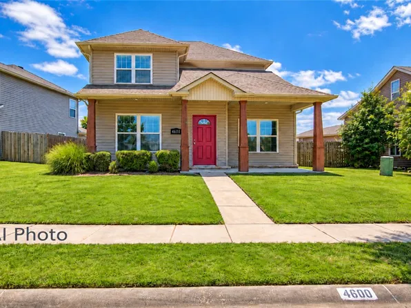 4600 W Colfax Loop, Fayetteville, AR 72704