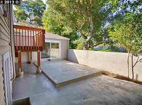 5th image of 3975 Turnley Ave