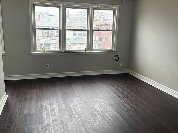 4th image of 30 Sellers Ave APT 1
