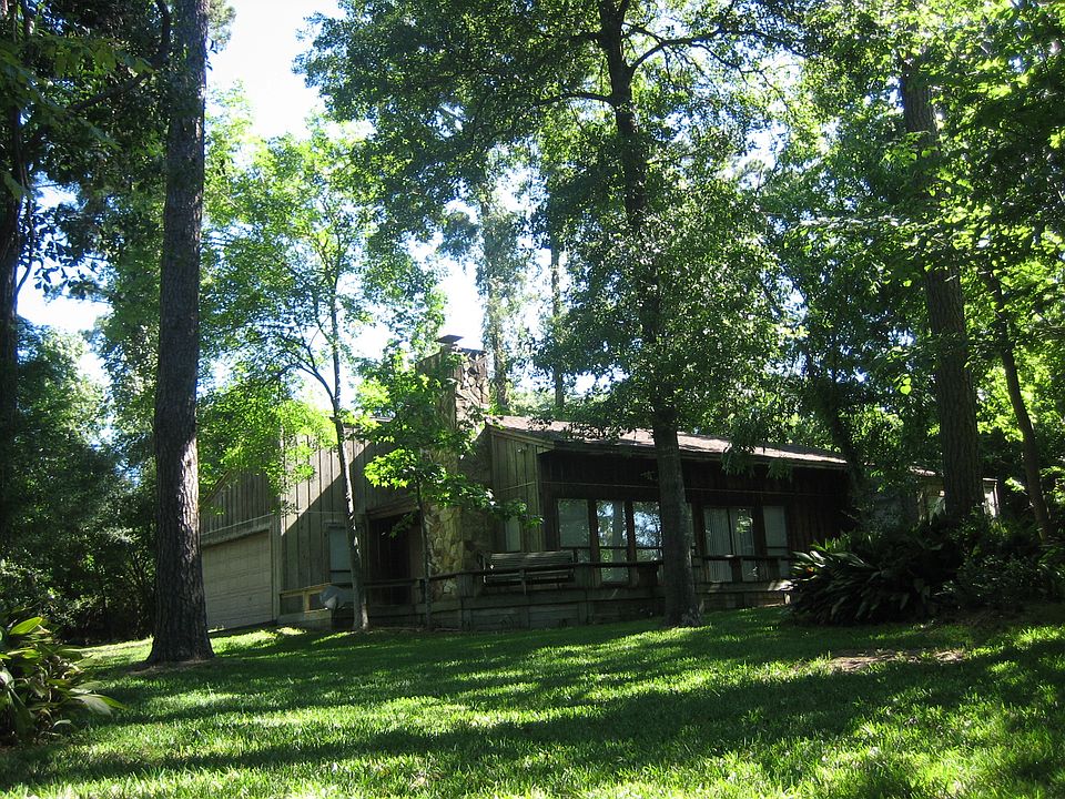 1st image of 102 Marina Dr