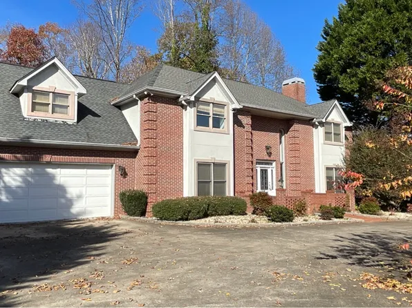 1519 Enota Ave NE, Gainesville, GA 30501