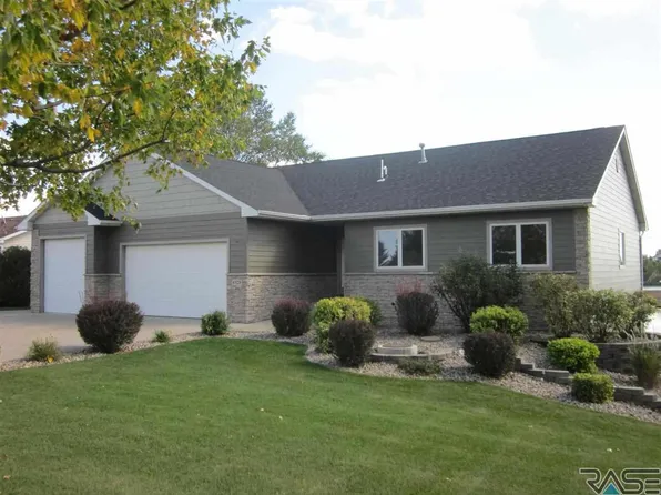 6328 Harbor Way, Wentworth, SD 57075