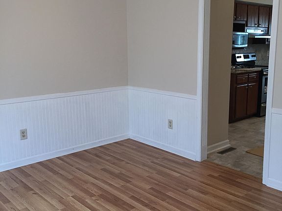 Dining room crown molding