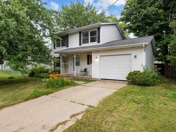 175 Prairie Ridge Ct, North Liberty, IA 52317