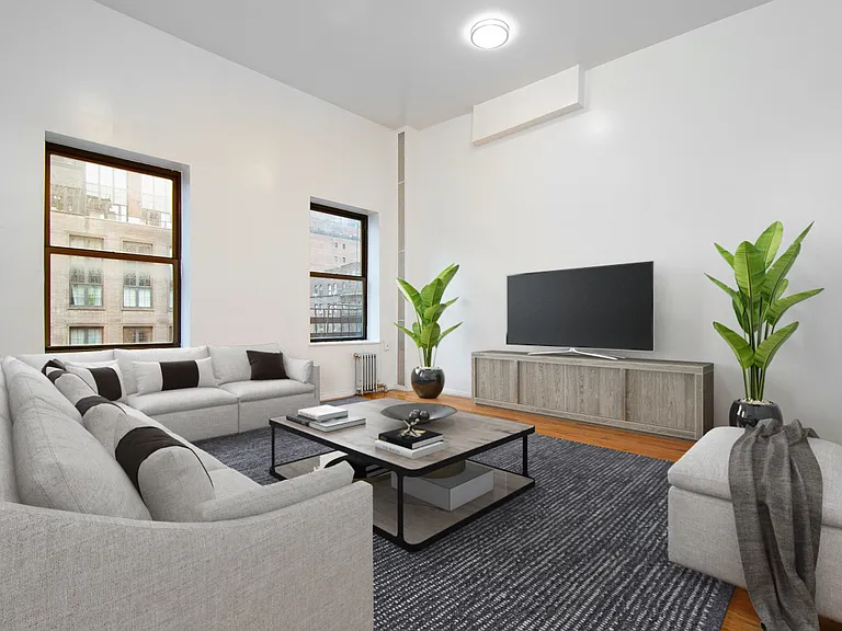 400 E 53rd St #2C — Photo 3