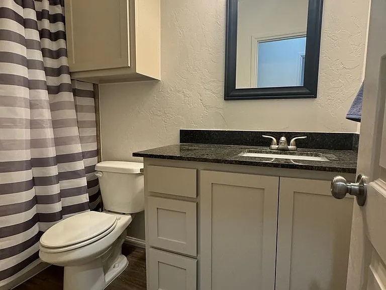 1323 SW Oklahoma Ave — Photo 8