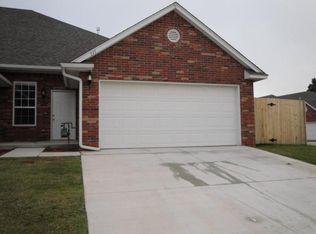 511 Jacob, Mustang, OK 73064