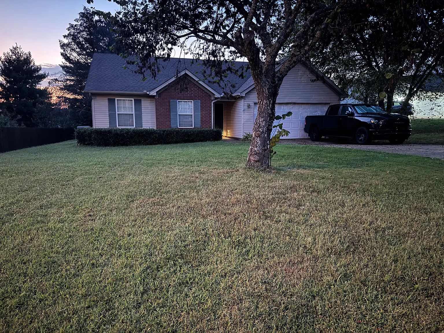 3 bed, 1363 sqft, $1,950 — Photo 2