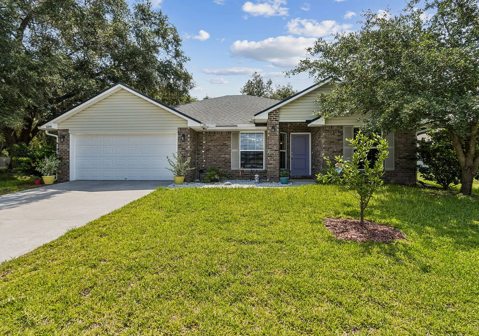 Spacious 4BR Brick Home in Northbrook Minutes to I-95 & Amelia Island — Photo 1
