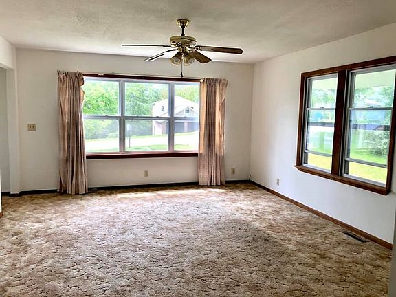 2nd image of 53 Oak Dr