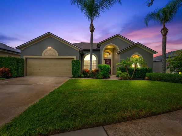 2808 Abbey Grove Dr, Valrico, FL 33594
