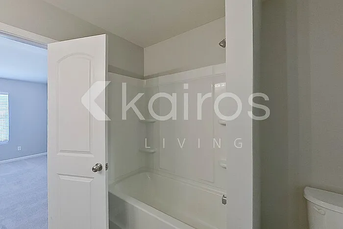 1240 Amberlight Cir — Photo 21