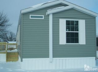 1014 Hoover Ave, Grand Forks, ND 58201