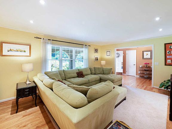 2nd image of 302 Shady Crest Dr
