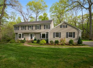 55 Deerfield Rd, Pound Ridge, NY 10576