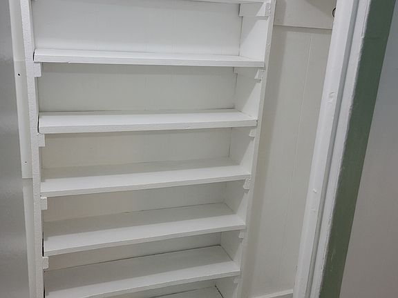 5th image of 2763 Reservoir Ave #G1