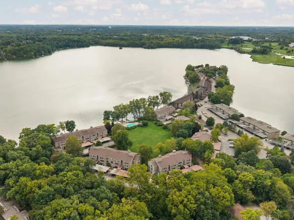 1660 Cliffs Lndg #102E, Ypsilanti, MI 48198