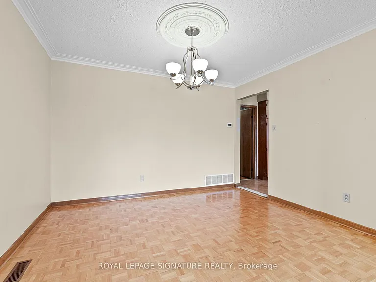 5 Acacia Ave — Photo 10