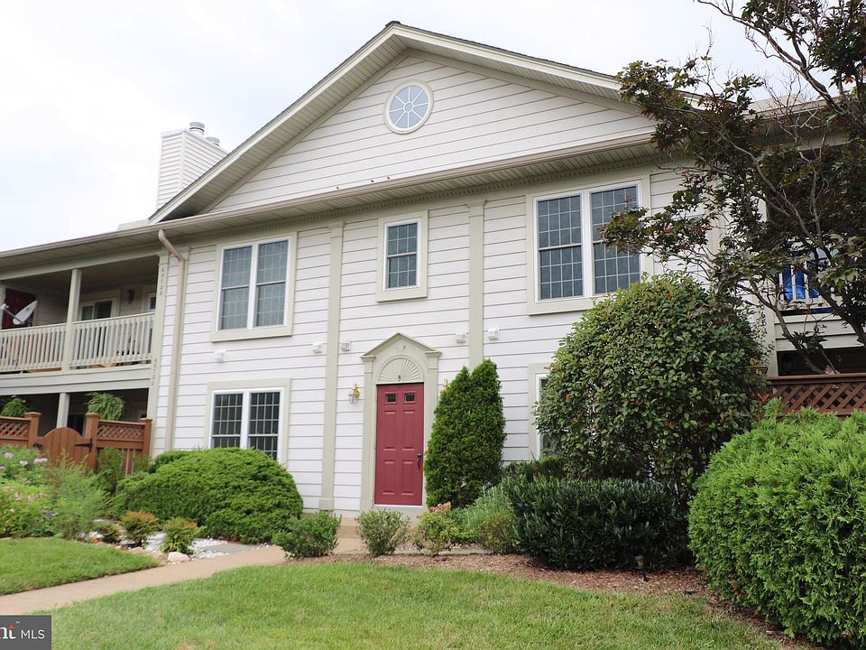 1st image of 6072 Essex House Sq