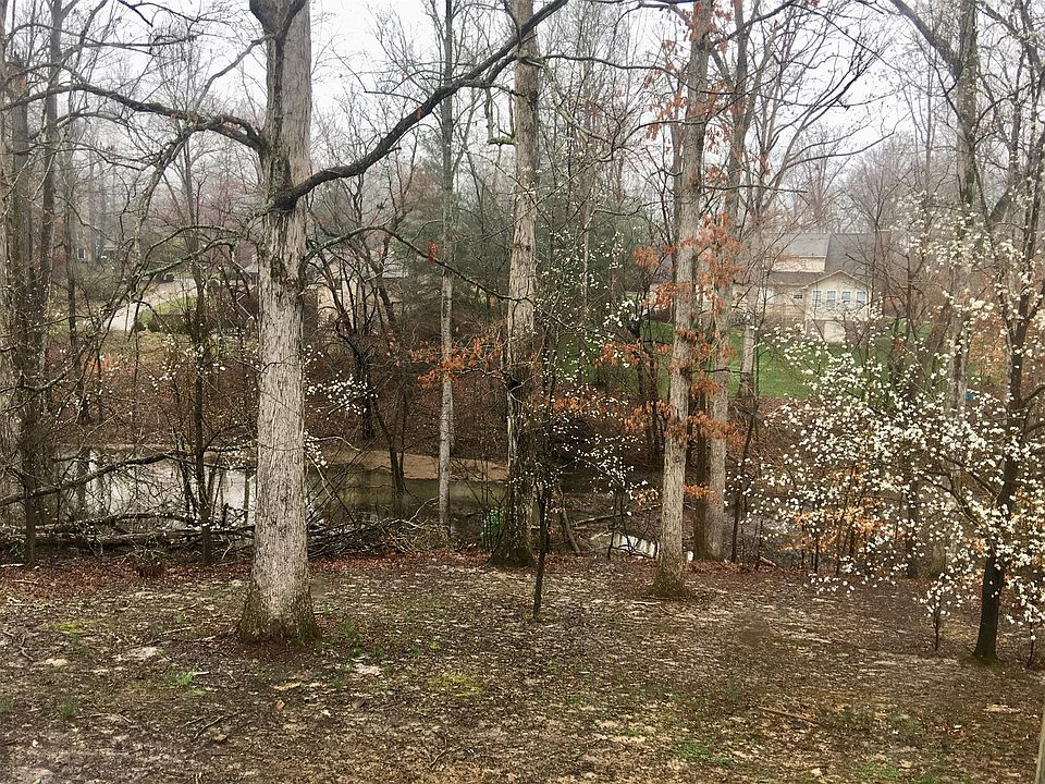 2nd image of 108 Point Cir
