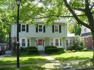 100 Coolidge Rd, Worcester, MA 01602