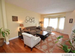 22 Dover Ct, Rochester, NY 14624