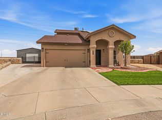 825 Desert Moon Dr, Horizon City, TX 79928