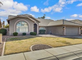4213 E Cathedral Rock Dr, Phoenix, AZ 85044