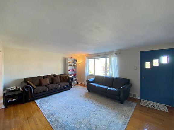 4th image of 57 Seneca Dr