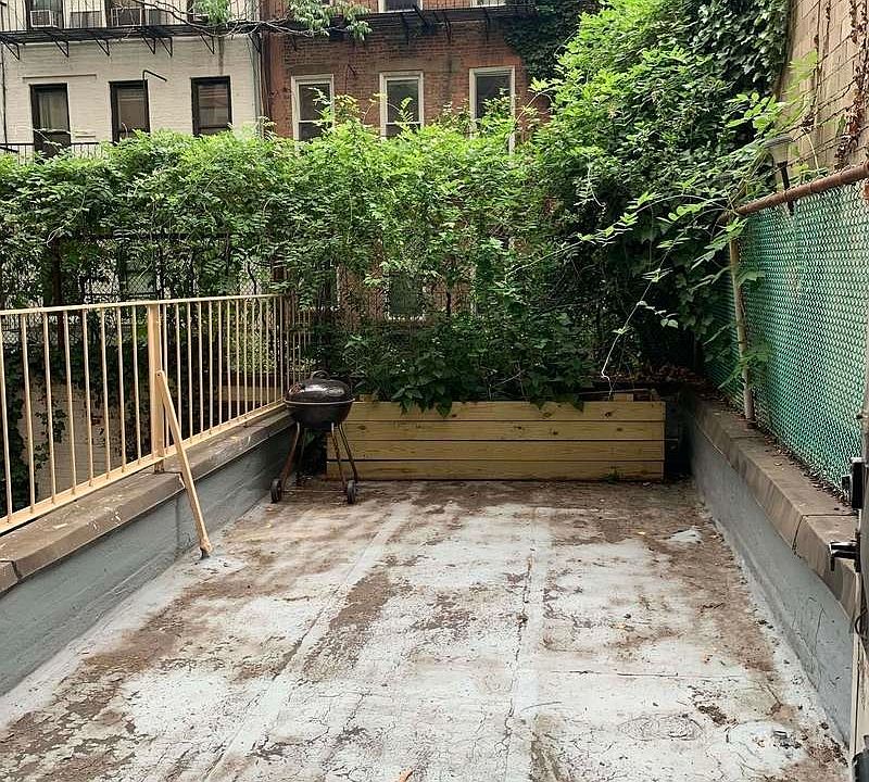 1st image of 424 W 57th St APT 1C