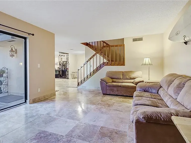 4033 Sandlewood Ln #3 — Photo 10