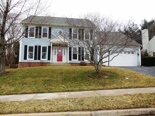 1st image of 4 Danbury Ct