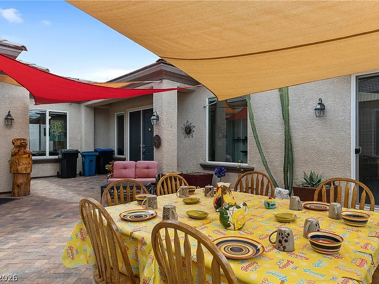 2611 Savannah Springs Ave — Photo 4