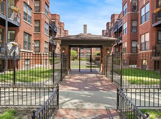 2707 N Mildred Ave APT 3B, Chicago, IL 60614